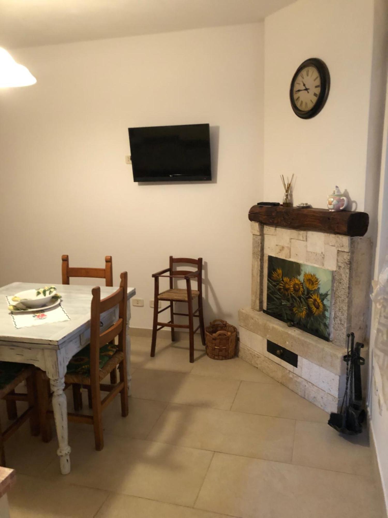 Agriturismo La Canonica 曼恰诺 外观 照片
