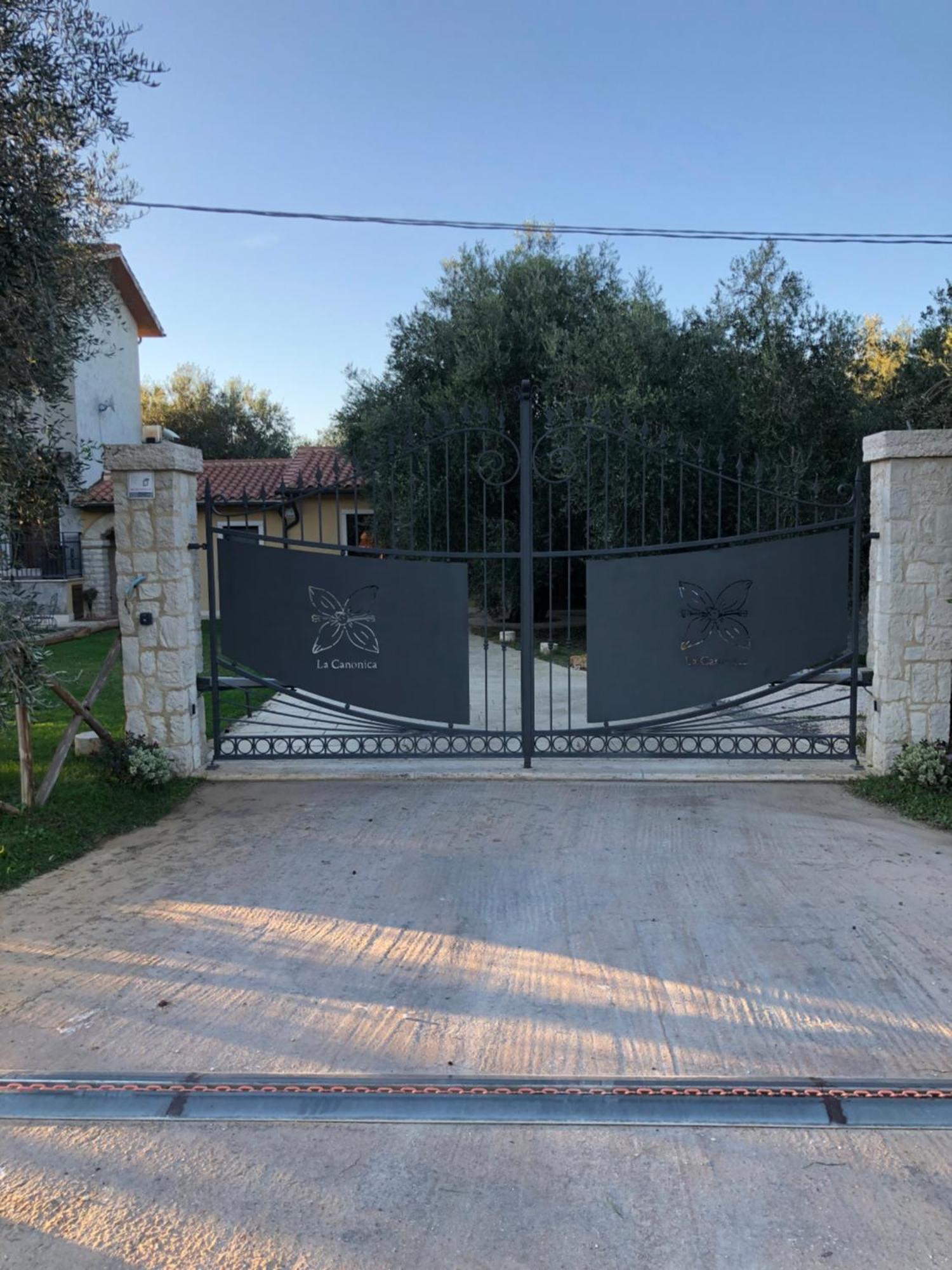Agriturismo La Canonica 曼恰诺 外观 照片